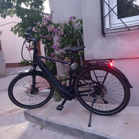 Clover Apartman Zadar Exterior photo